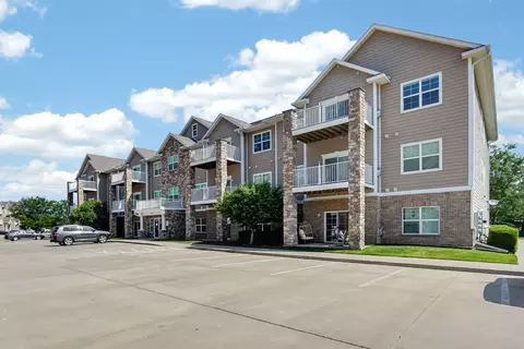 8350 Ep True Pkwy #3307, West Des Moines, IA 50266