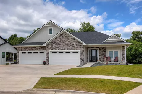1301 NE 23rd St, Grimes, IA 50111