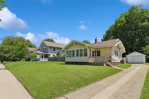 1805 E 12th St, Des Moines, IA 50316