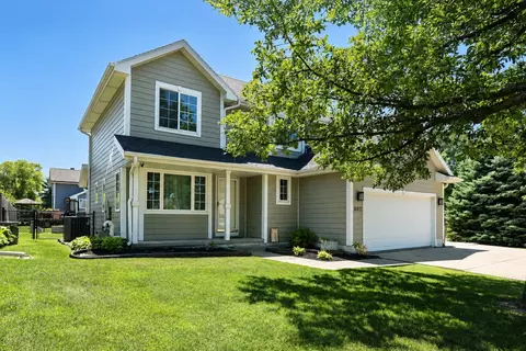 802 13th St SE, Altoona, IA 50009