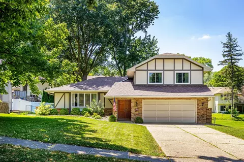 3708 SW 29th St, Des Moines, IA 50321