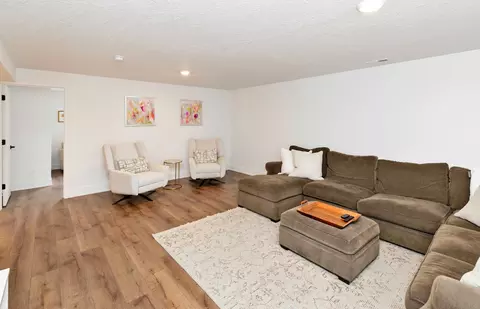 Other - 2811 Payne Rd, Des Moines, IA 50310 photo 6 of 9