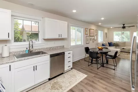 Kitchen - 2811 Payne Rd, Des Moines, IA 50310 photo 3 of 3