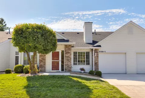 10500 Meredith Dr #3, Urbandale, IA 50322
