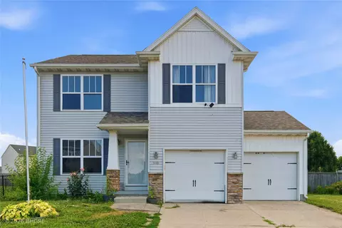3408 Maple St SW, Bondurant, IA 50035