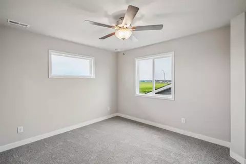 Bedroom - 3707 NE 6th St, Ankeny, IA 50021 photo 3 of 3