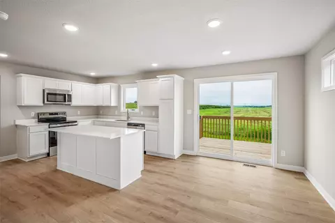 Kitchen - 3707 NE 6th St, Ankeny, IA 50021 photo 3 of 3