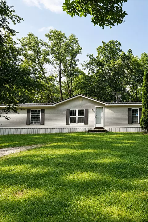 18187 150th St, Eddyville, IA 52553