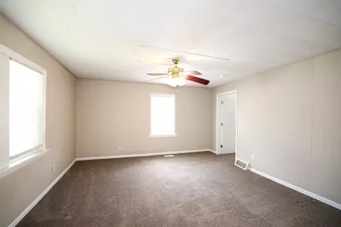 Living - 415 Marshall St, Boone, IA 50036 photo 5 of 5