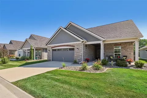 9934 Alexander Cir, West Des Moines, IA 50266