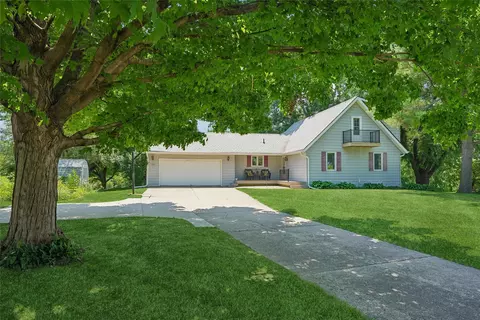1263 Dennler Dr, Alleman, IA 50007
