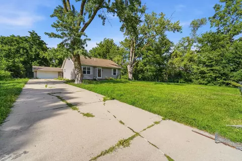 346 E Titus Ave, Des Moines, IA 50315