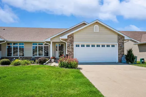 619 Trail Ridge Rd, Indianola, IA 50125