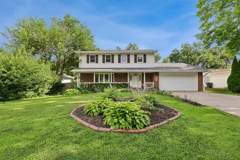 6812 Northwest Dr, Windsor Heights, IA 50324