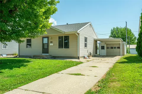 1014 S 11th Ave, Marshalltown, IA 50158
