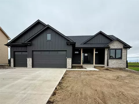2908 NW Fairfield Ct, Ankeny, IA 50023