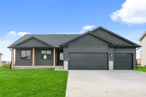 3120 9th Ave SW, Altoona, IA 50009