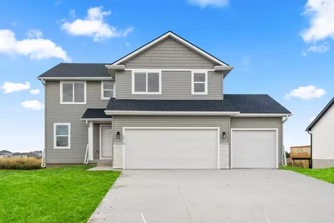 3018 9th Ave SW, Altoona, IA 50009