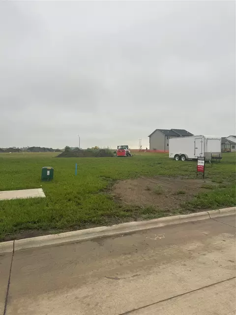 1056 SW Cattail Rd, Grimes, IA 50111