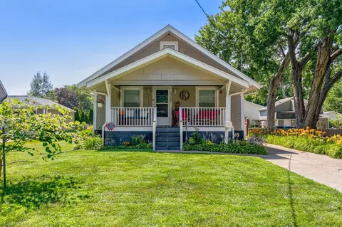 2322 45th St, Des Moines, IA 50310