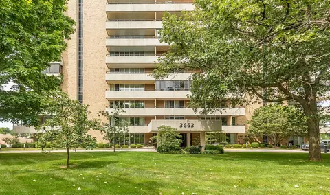 3663 Grand Ave #107, Des Moines, IA 50312