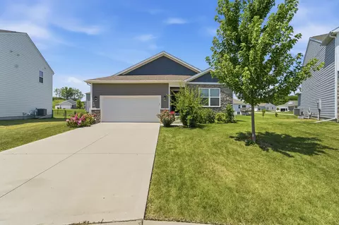 4170 Cheyenne Ct, Waukee, IA 50263