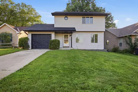 2514 SE 18th St, Des Moines, IA 50320