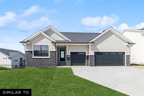 265 NW Labrador Dr, Waukee, IA 50263