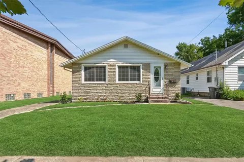 2608 Capitol Ave, Des Moines, IA 50317