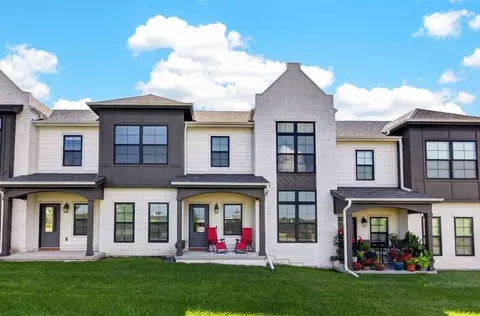 14142 Wilden Dr, Urbandale, IA 50323