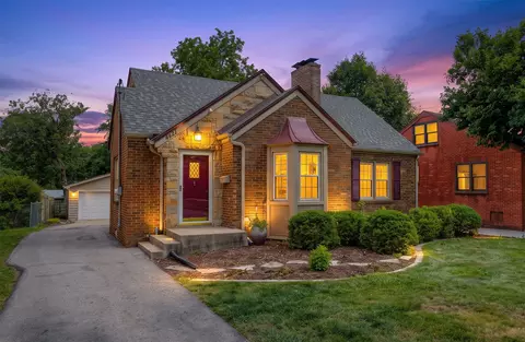 4011 Fagen Dr, Des Moines, IA 50310