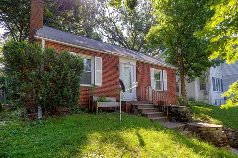 1523 41st Pl, Des Moines, IA 50311