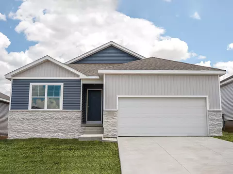 804 Hearthside Ave NW, Bondurant, IA 50035
