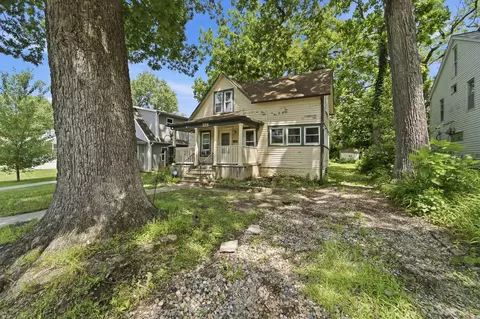 1543 33rd St, Des Moines, IA 50311