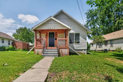 3910 4th St, Des Moines, IA 50313