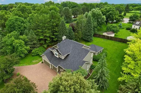870 SE Walnut Ridge Dr, Waukee, IA 50263