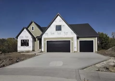 3101 SElkwood Ct, Ankeny, IA 50021