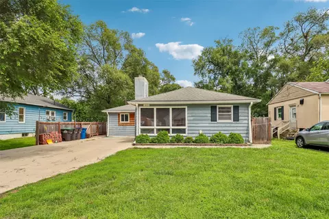 3113 Amherst St, Des Moines, IA 50313