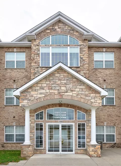 8350 Ep True Pkwy #1206, West Des Moines, IA 50266