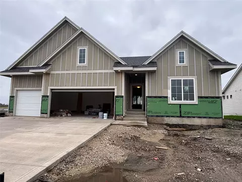 807 SW Boulder Dr, Grimes, IA 50111