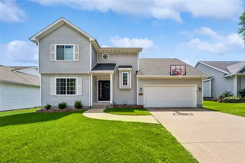 1415 Cedar Dr, Adel, IA 50003