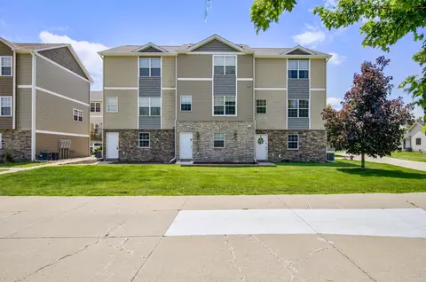 1305 S G Ave #30, Nevada, IA 50201