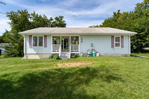 3828 E 29th St, Des Moines, IA 50317