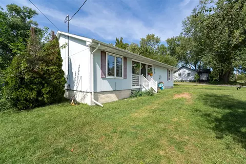 3828 E 29th St, Des Moines, IA 50317