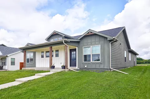 509 Sycamore St, Dallas Center, IA 50063