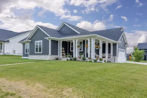 427 N 36th St, Cumming, IA 50061