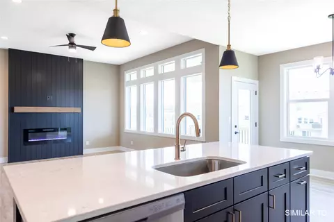 Kitchen - 2702 Ponte Pl, Adel, IA 50003 photo 5 of 7