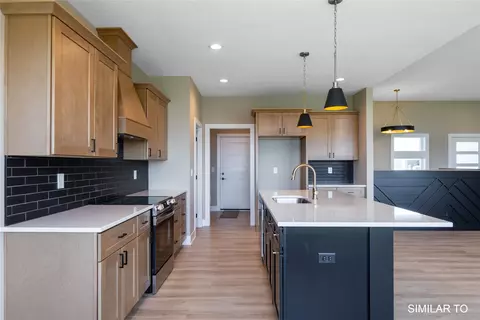 Kitchen - 2702 Ponte Pl, Adel, IA 50003 photo 4 of 7