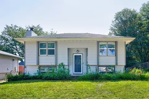 3219 SE 21st St, Des Moines, IA 50320