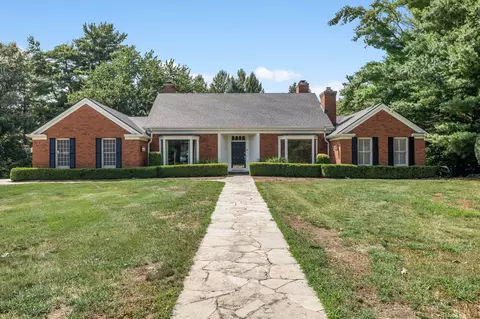 2900 Cayuga Pt, Des Moines, IA 50321